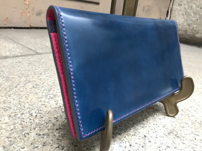 新喜皮革のコードバンを使用してオーダーメイドする財布 | 馬車道 