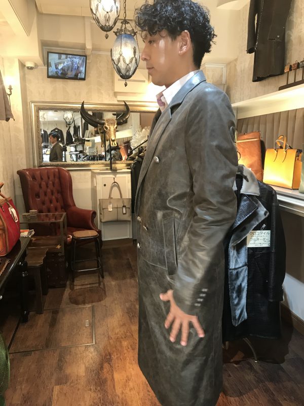 革コート