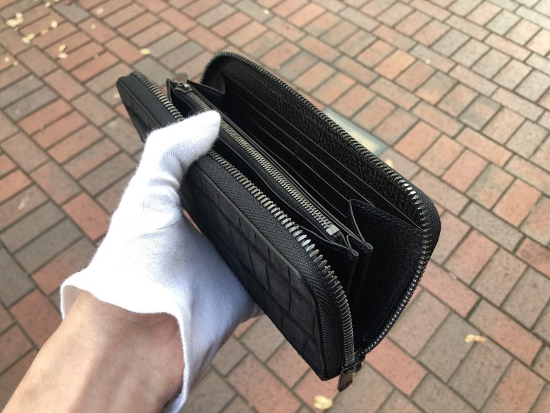 マットクロコのラウンドファスナー長財布