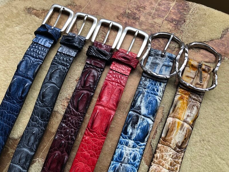 横浜でメンズ革ベルトを選ぶならイタリアpost Co 馬車道 今井